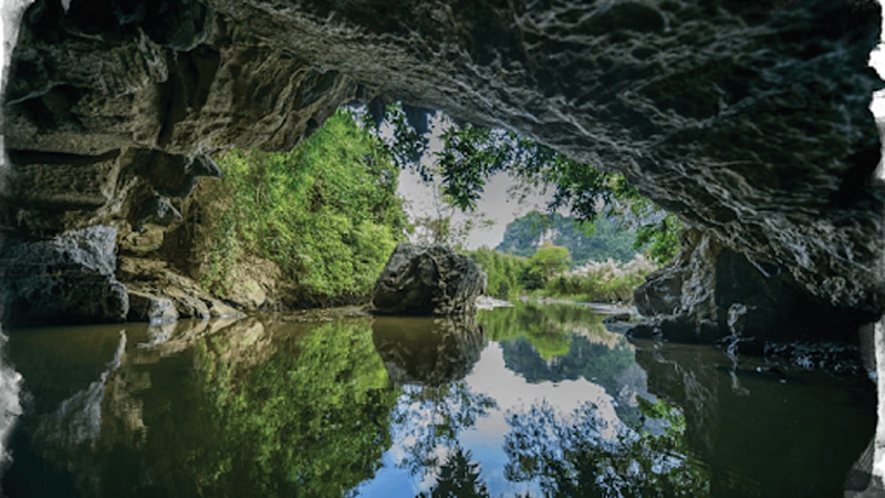 Hang Doi (Bat Cave)