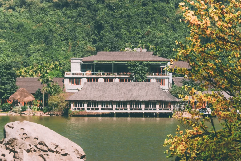 Restaurant & Accommodation