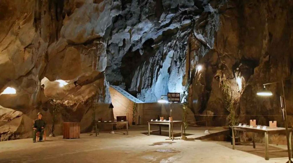 Hospital Cave (Hang Quân Y)